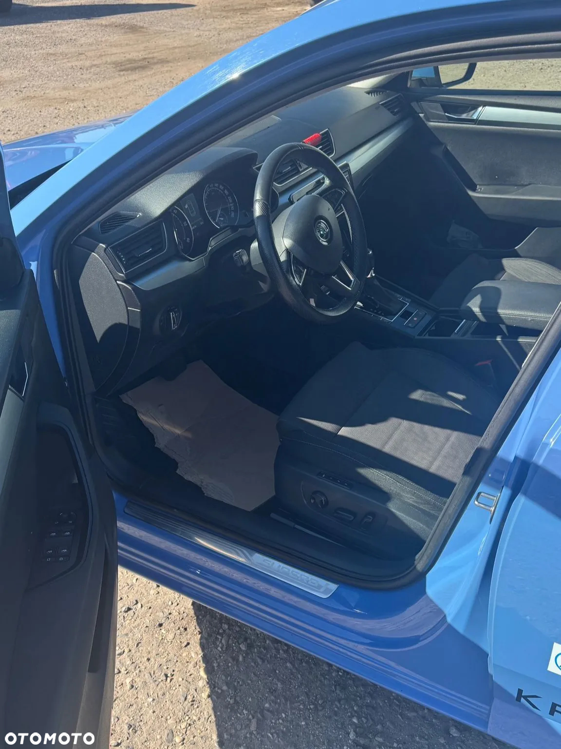 Skoda Superb Combi 2.0 TDI DSG Ambition - 12