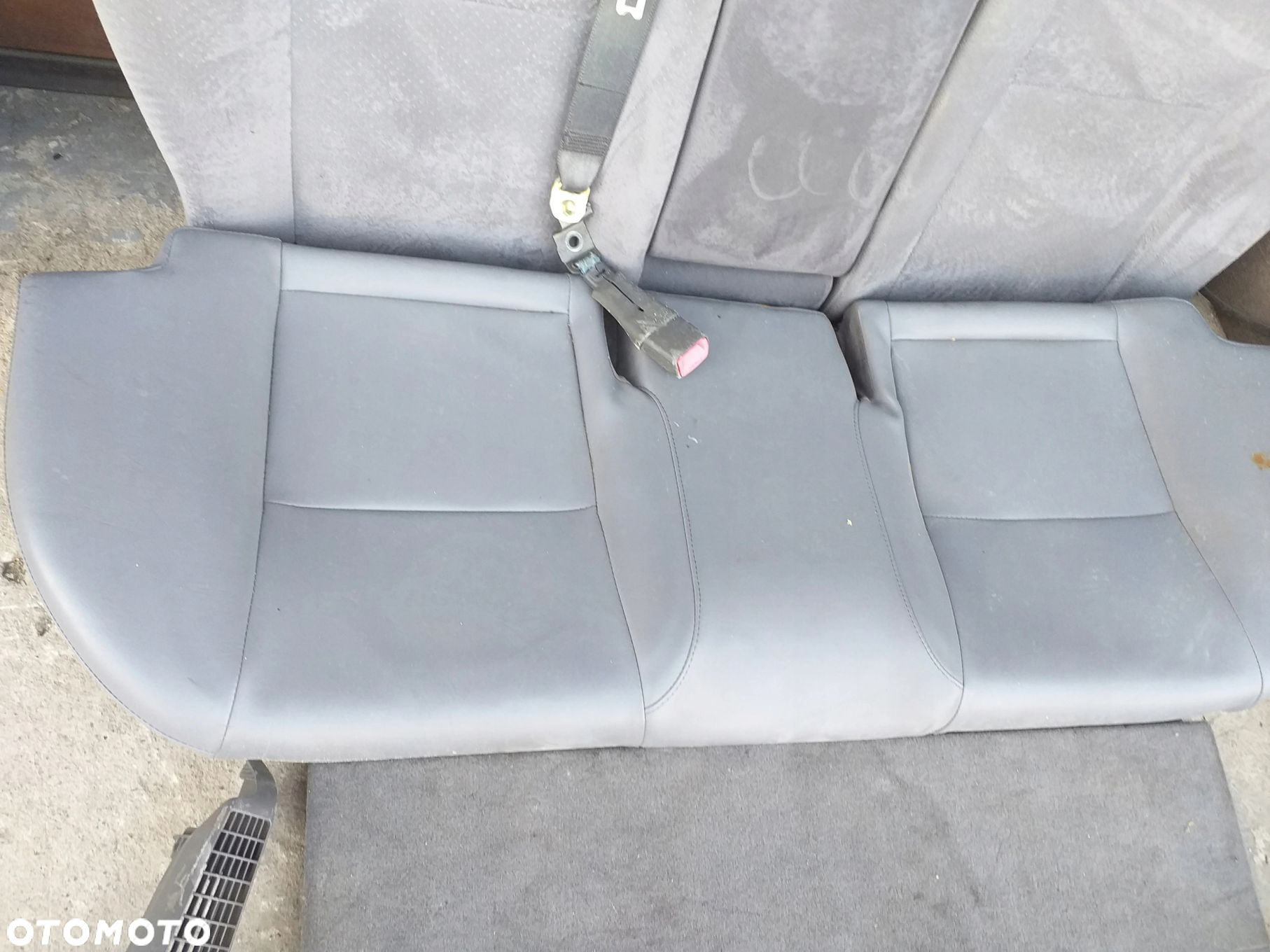 Toyota Prius II przekładka van vana kanapa tył pas - 3