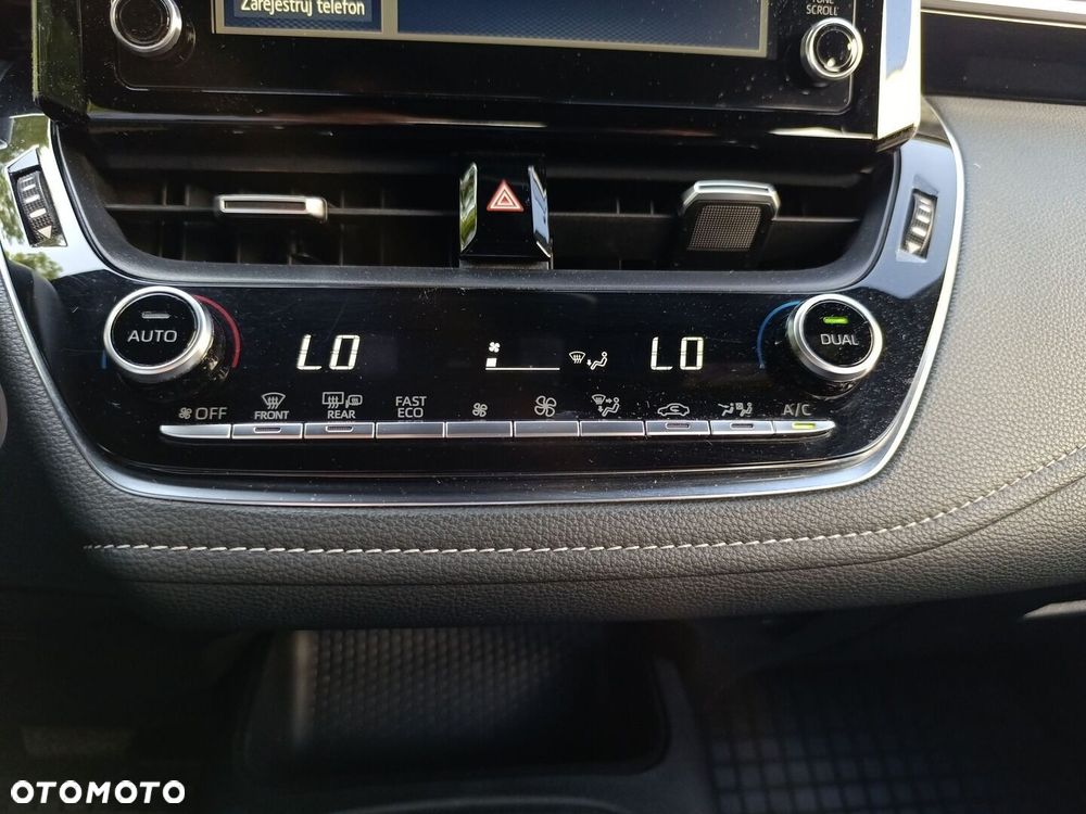Toyota Corolla 1.8 Hybrid Comfort - 18