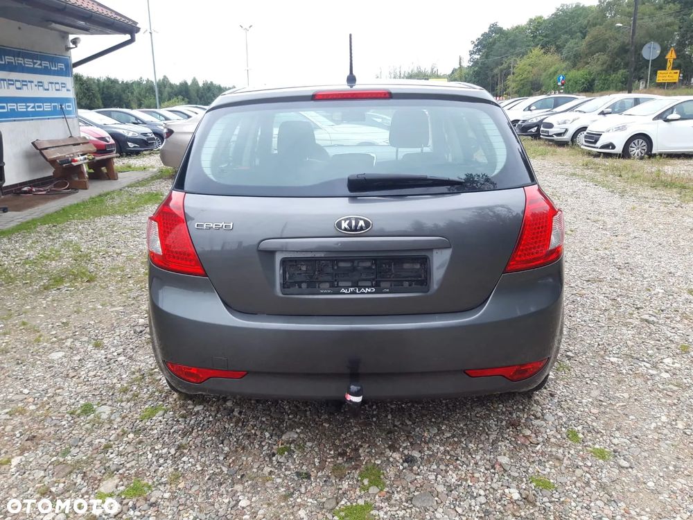 Kia Ceed - 5