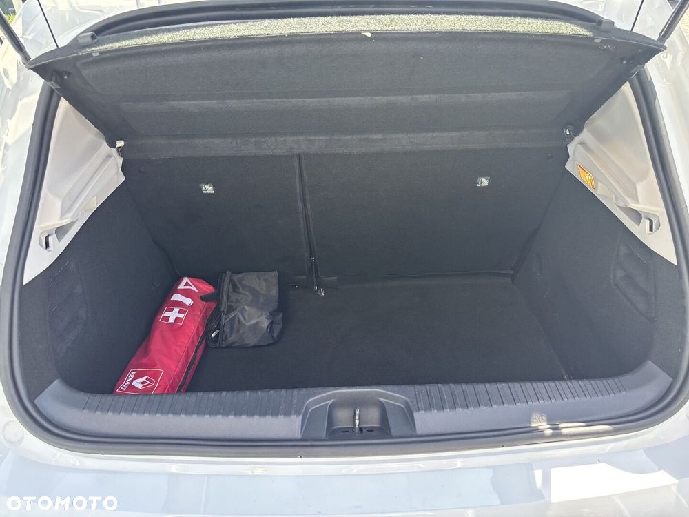 Renault Clio - 15