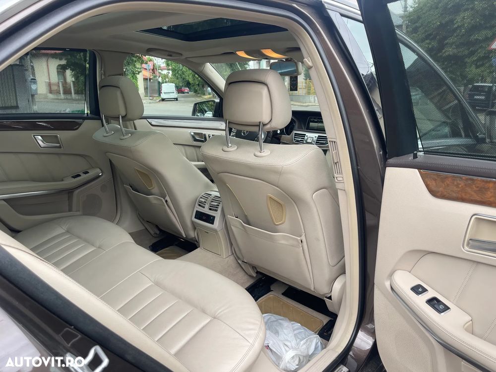 Mercedes-Benz E 350 BlueTEC 4MATIC Aut. - 34