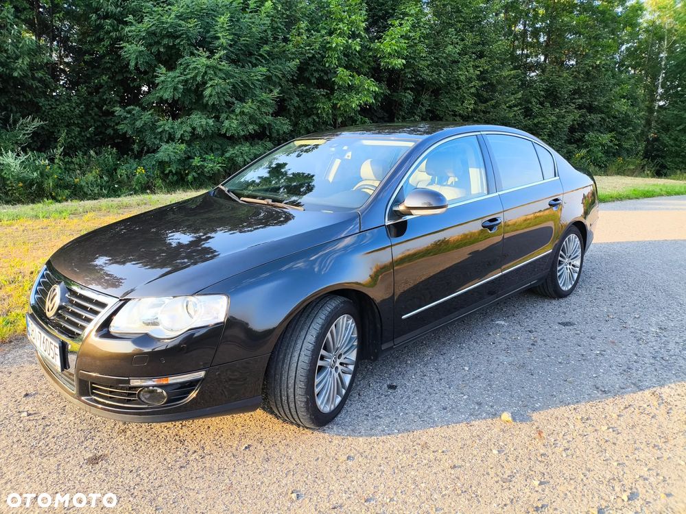 Volkswagen Passat 2.0 FSI Highline - 24