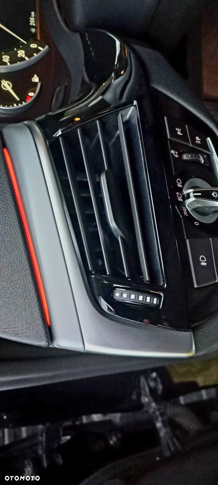 BMW Seria 5 518d - 12