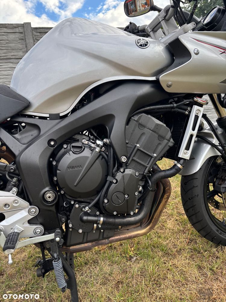 Yamaha FZ6 - 1