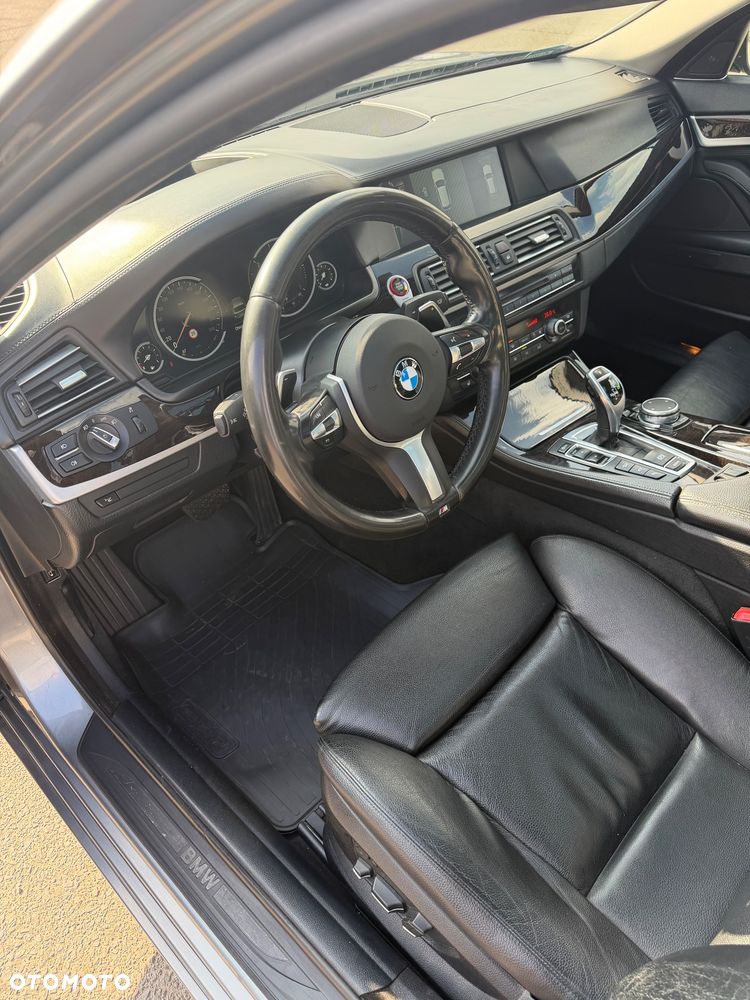 BMW Seria 5 525d xDrive Sport-Aut - 16