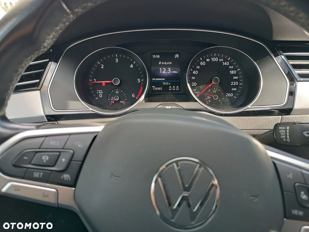 Volkswagen Passat 2.0 TDI EVO Business - 14