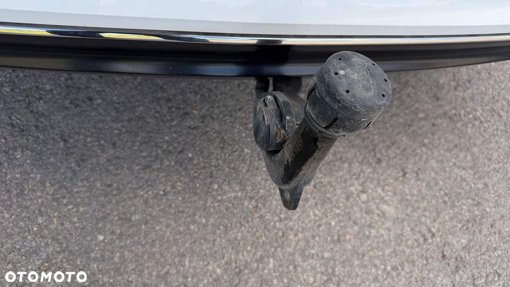 Audi A4 Avant 2.0 TDI S tronic - 35