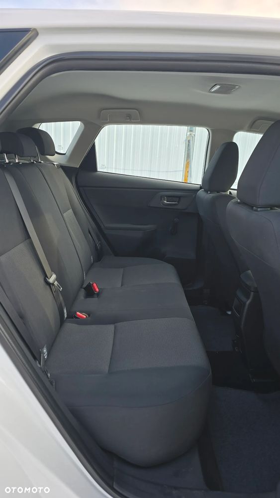 Toyota Auris 1.4 D-4D Active - 12