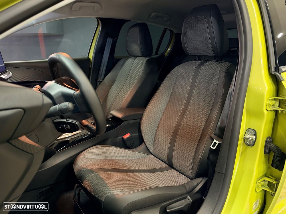 Peugeot e-208 Allure - 3