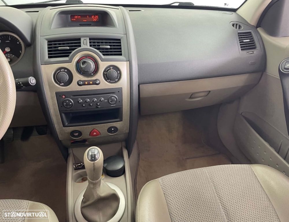 Renault Mégane Break 1.5 dCi Dynamique - 14