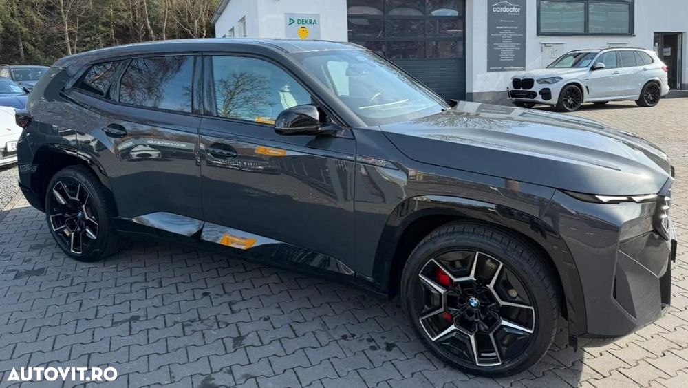 BMW XM 50e - 5
