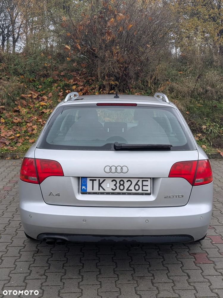 Audi A4 Avant 2.0 TDI - 4