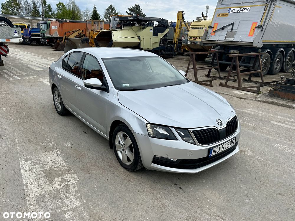 Skoda Octavia 1.4 TSI Ambition - 4