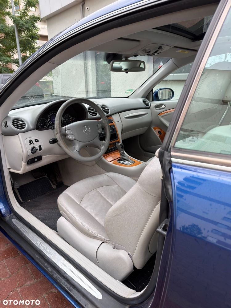 Mercedes-Benz CLK - 14