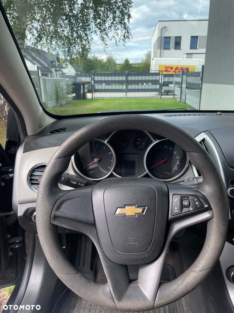 Chevrolet Cruze 1.8 LT - 4