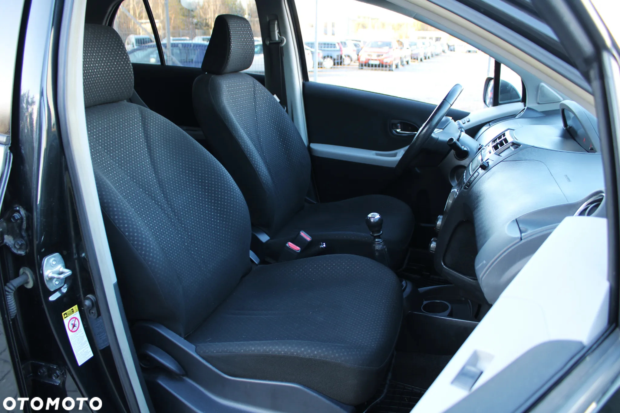 Toyota Yaris - 27