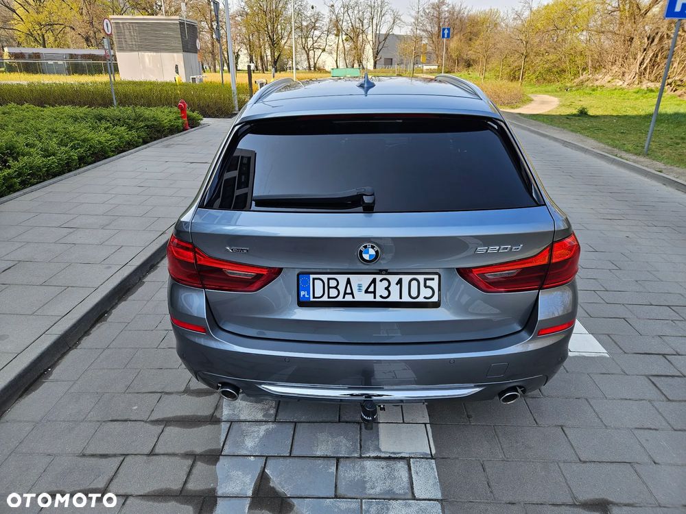 BMW Seria 5 520d xDrive Luxury Line - 10