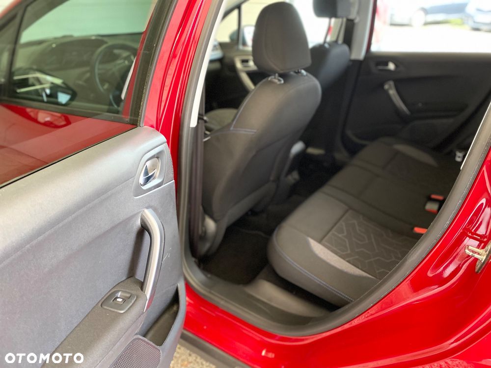 Peugeot 2008 1.6 BlueHDi Style - 15