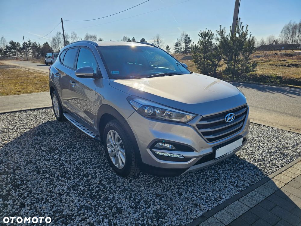 Hyundai Tucson 1.7 CRDI BlueDrive Style 2WD - 2