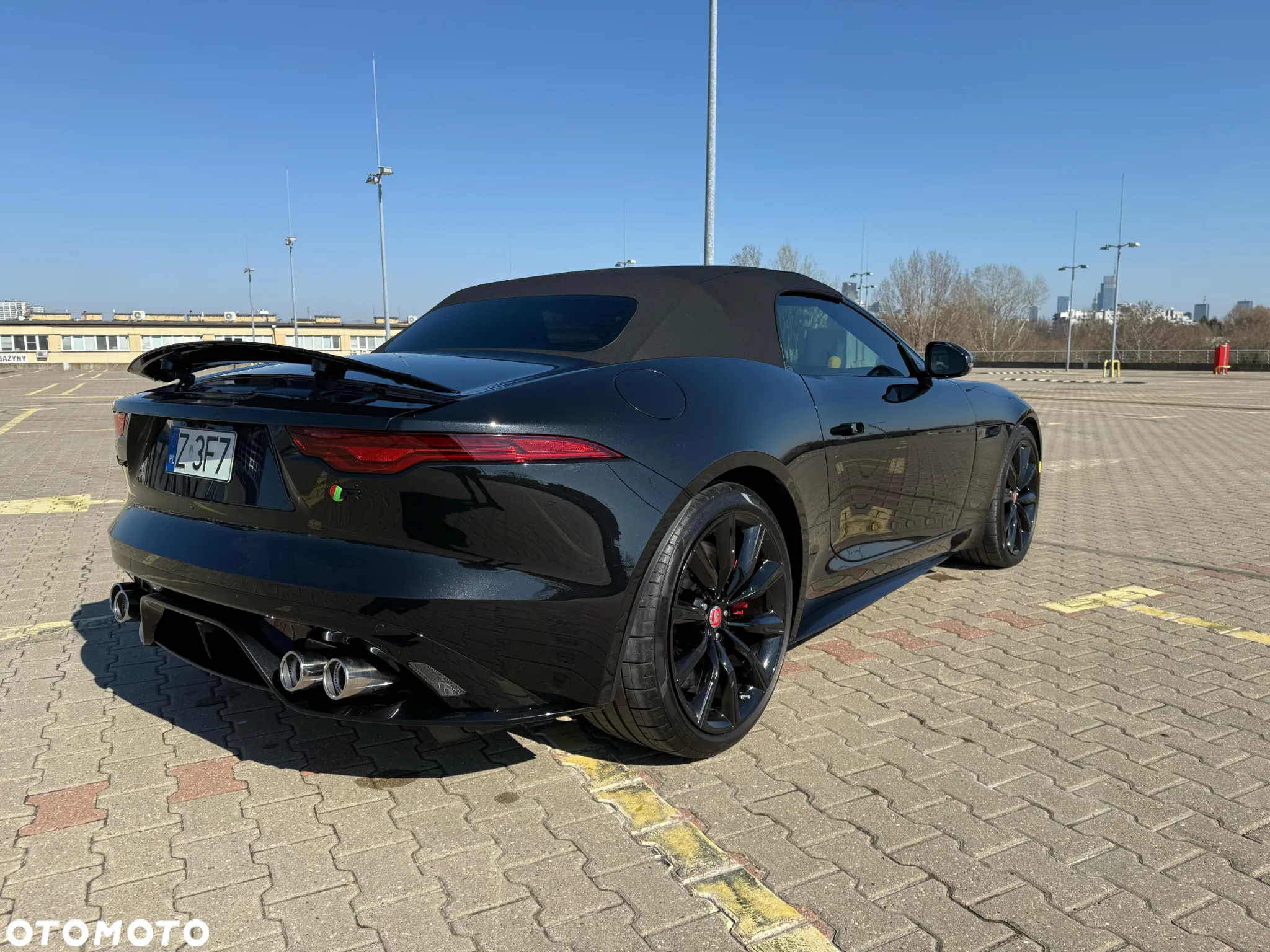 Jaguar F-Type Cabriolet P575 AWD R - 9