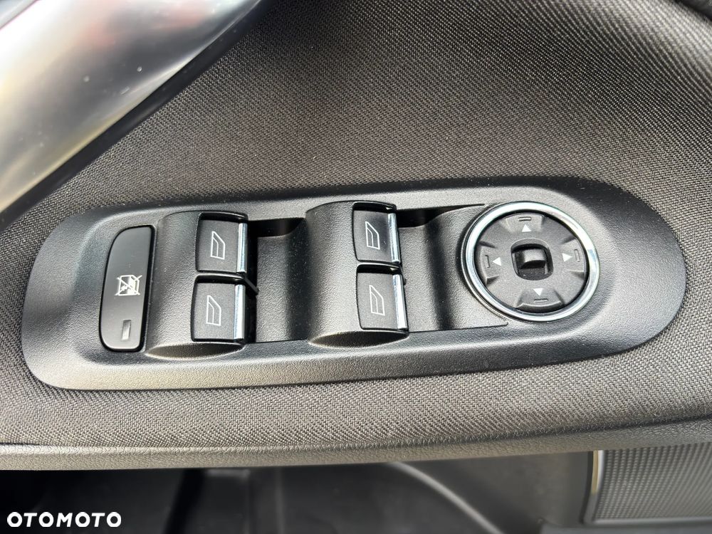 Ford Mondeo 2.0 TDCI Titanium - 25