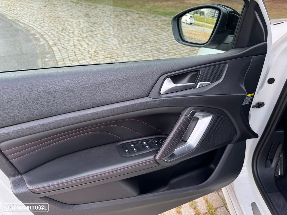 Peugeot 308 SW - 11