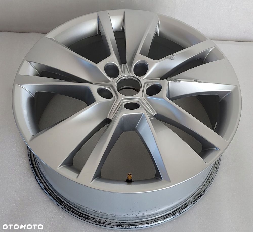 FELGA SKODA KODIAQ KAROQ 565 7x18 18 ET43 5X112 - 4