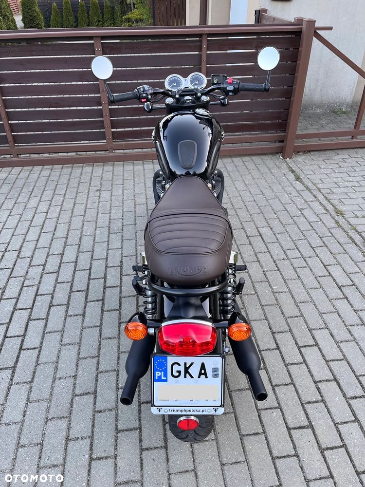 Triumph Bonneville - 13