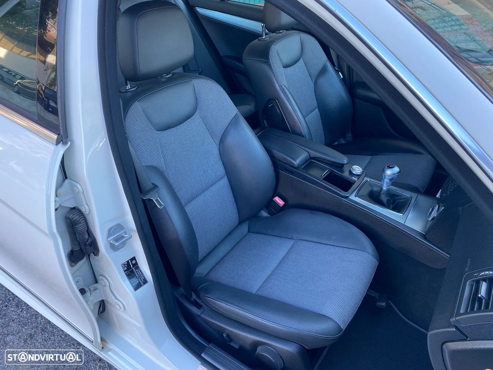 Mercedes-Benz C 220 CDi Avantgarde BE - 20