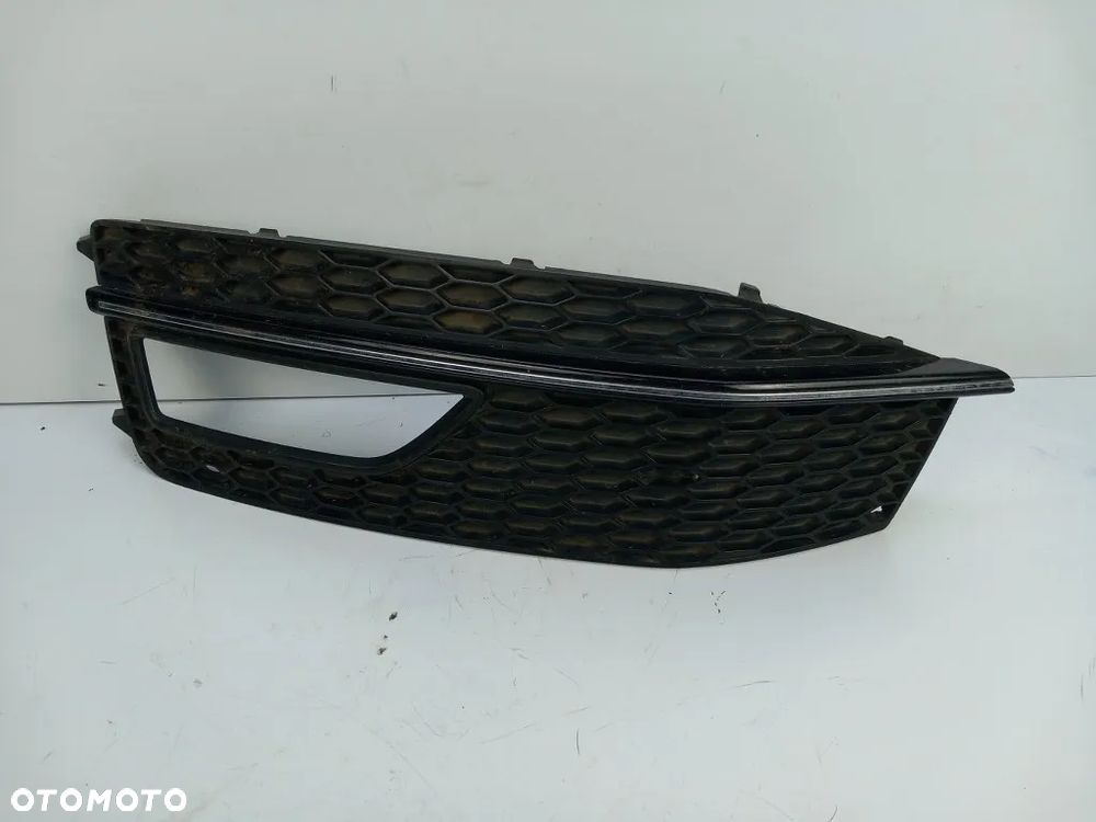 Atrapa Lewa Kratka Zderzaka Przód Audi A4 B8 Lift S-Line 8K0807681L - 3