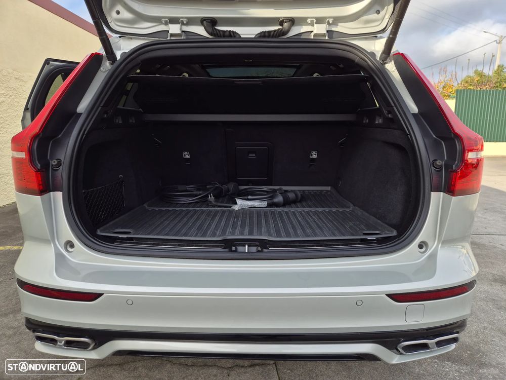 Volvo V60 2.0 T6 AWD TE R-Design - 58