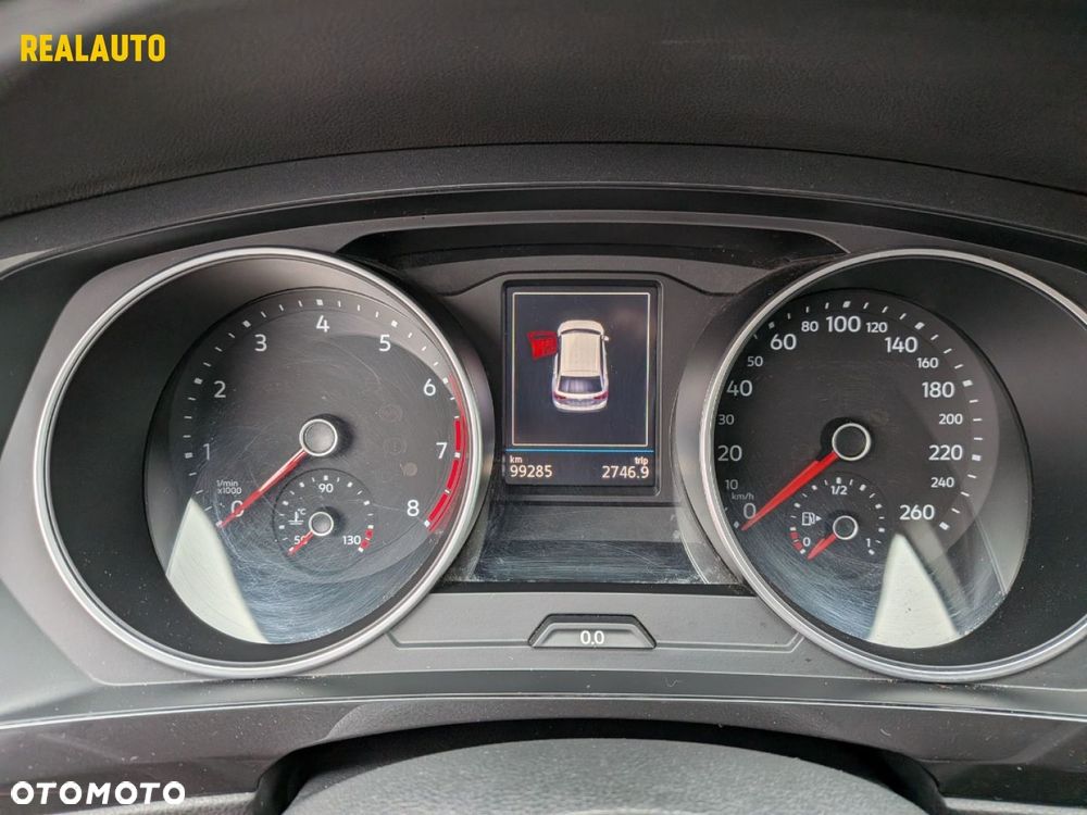 Volkswagen Tiguan - 16