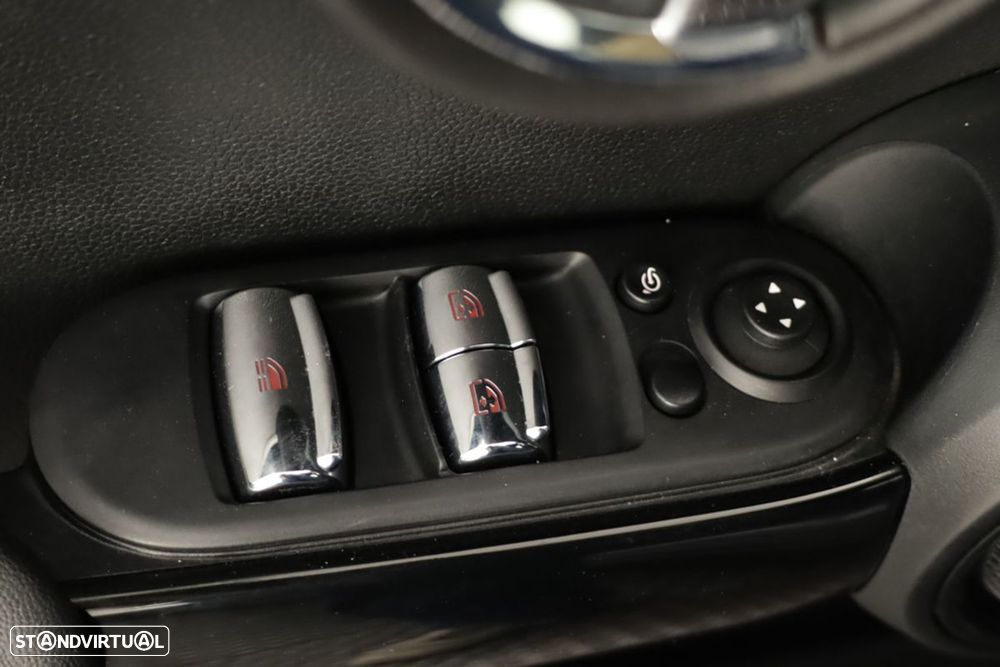 MINI Cabrio - 25