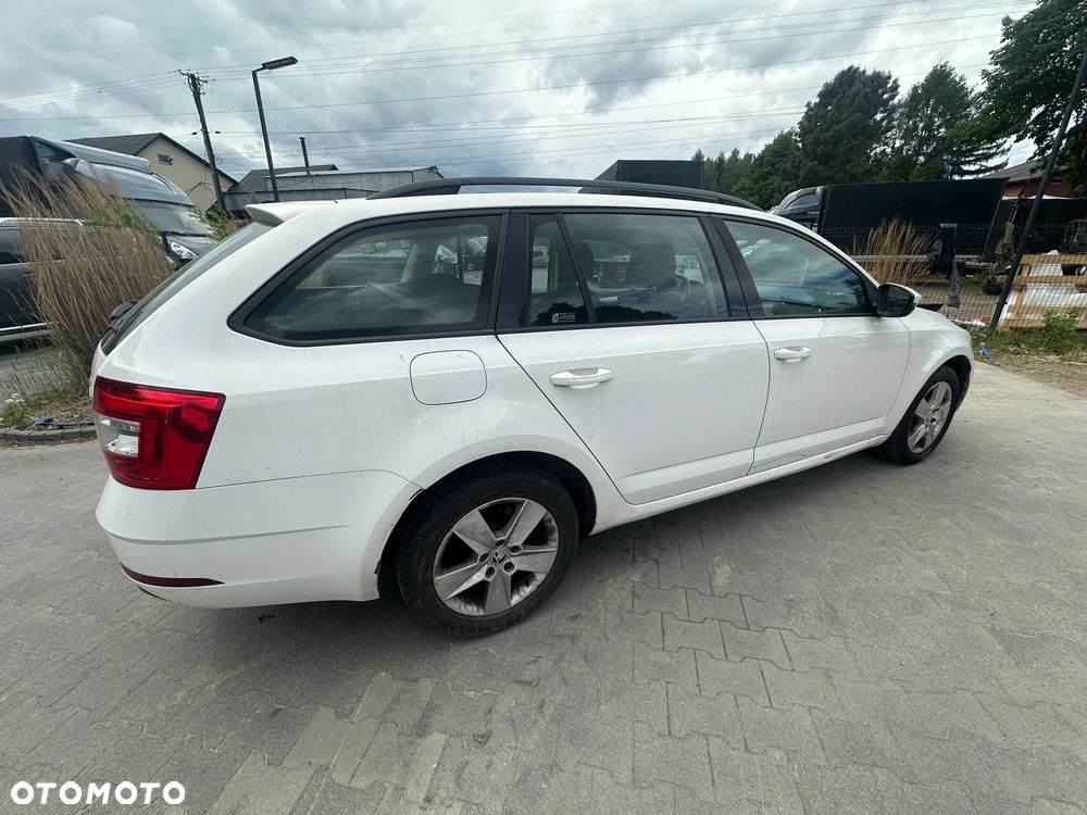 Skoda Octavia 1.6 TDI Ambition - 4