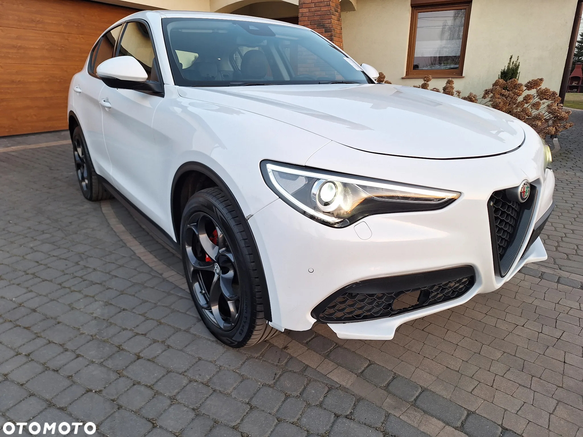 Alfa Romeo Stelvio 2.0 Turbo 16V AT8-Q4 Sprint - 7