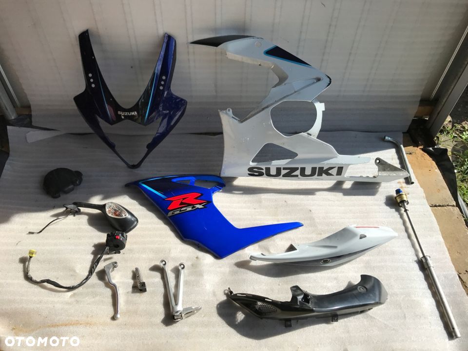 SUZUKI GSXR 1000 K5 CZASZA OWIEWKA BOK LUSTERKO - 1