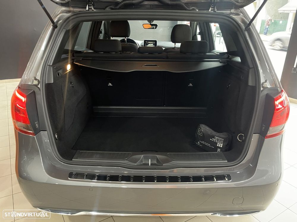 Mercedes-Benz B 180 d Style - 38