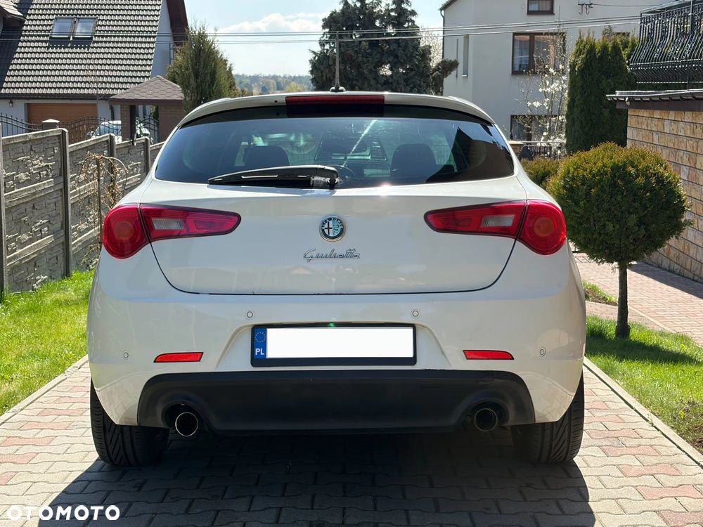 Alfa Romeo Giulietta 2.0 JTDM Exclusive - 4
