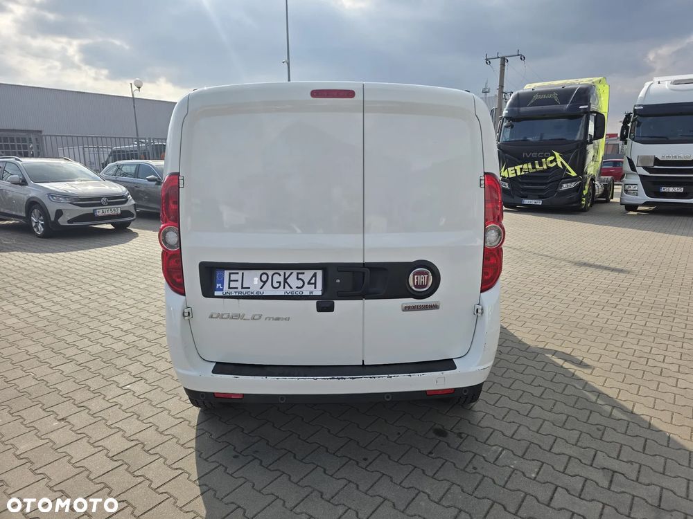 Fiat Doblo Maxi diesel 1,6 105KM blaszak 3 osobowy Krajowy FV23% - 5