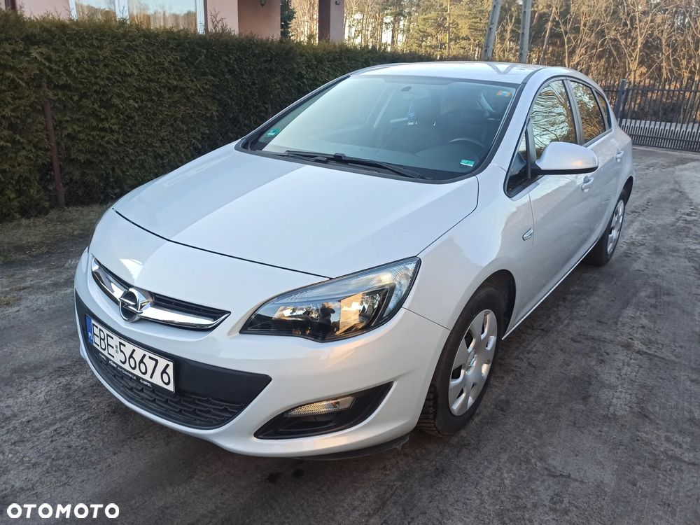 Opel Astra 1.4 Turbo Cosmo - 2