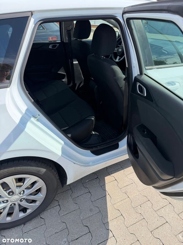 Kia Ceed 1.6 CRDi SCR S - 11