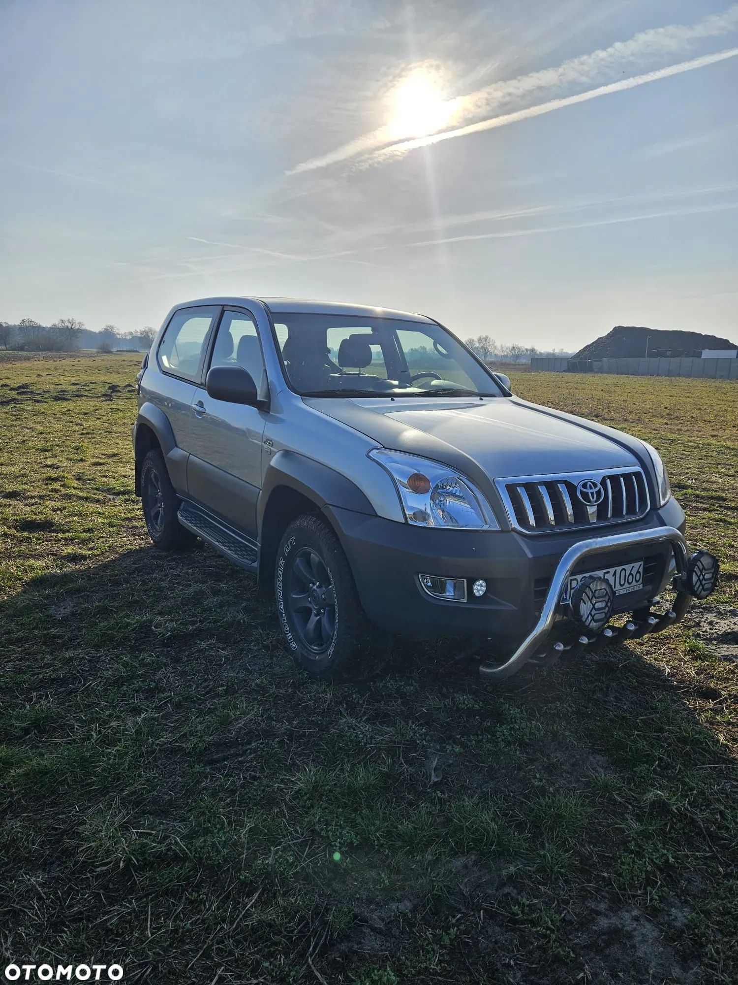 Toyota Land Cruiser - 1