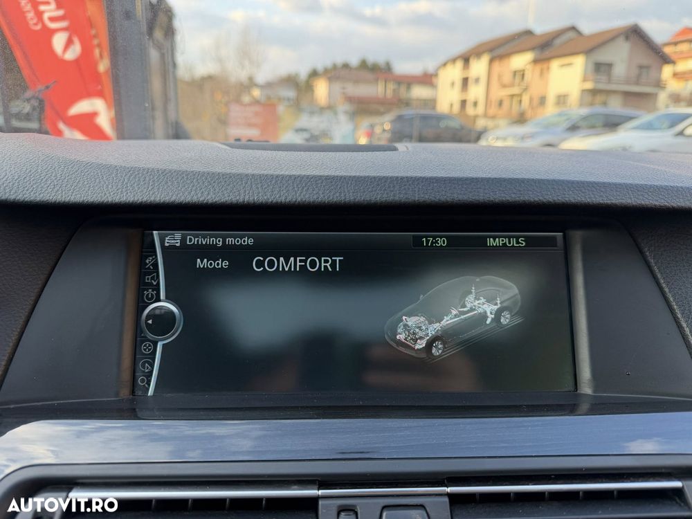 BMW Seria 5 525d xDrive Sport-Aut. Luxury Line - 32