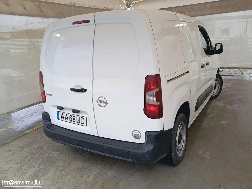 Opel COMBO 3 LUG. - 4