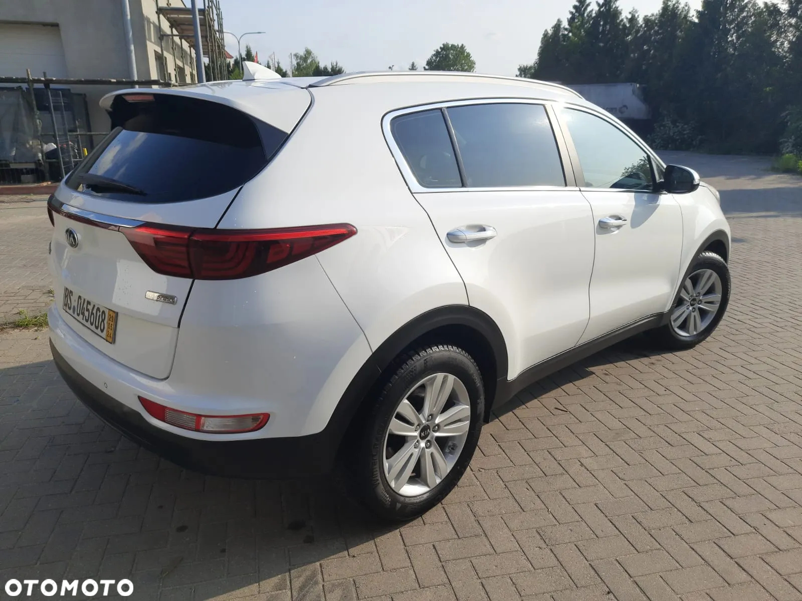 Kia Sportage 1.7 CRDI 2WD Dream-Team Edition - 3