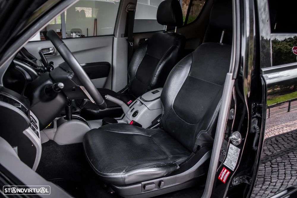 Mitsubishi L200 Pick Up 4x4 Auto Intense Cabine Dupla - 29