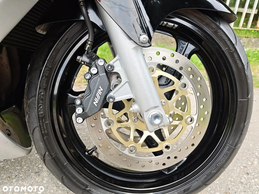 Honda CBR - 6