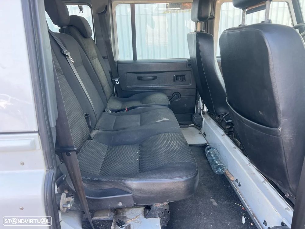 Land Rover Defender 110 DPF Station Wagon E - 6