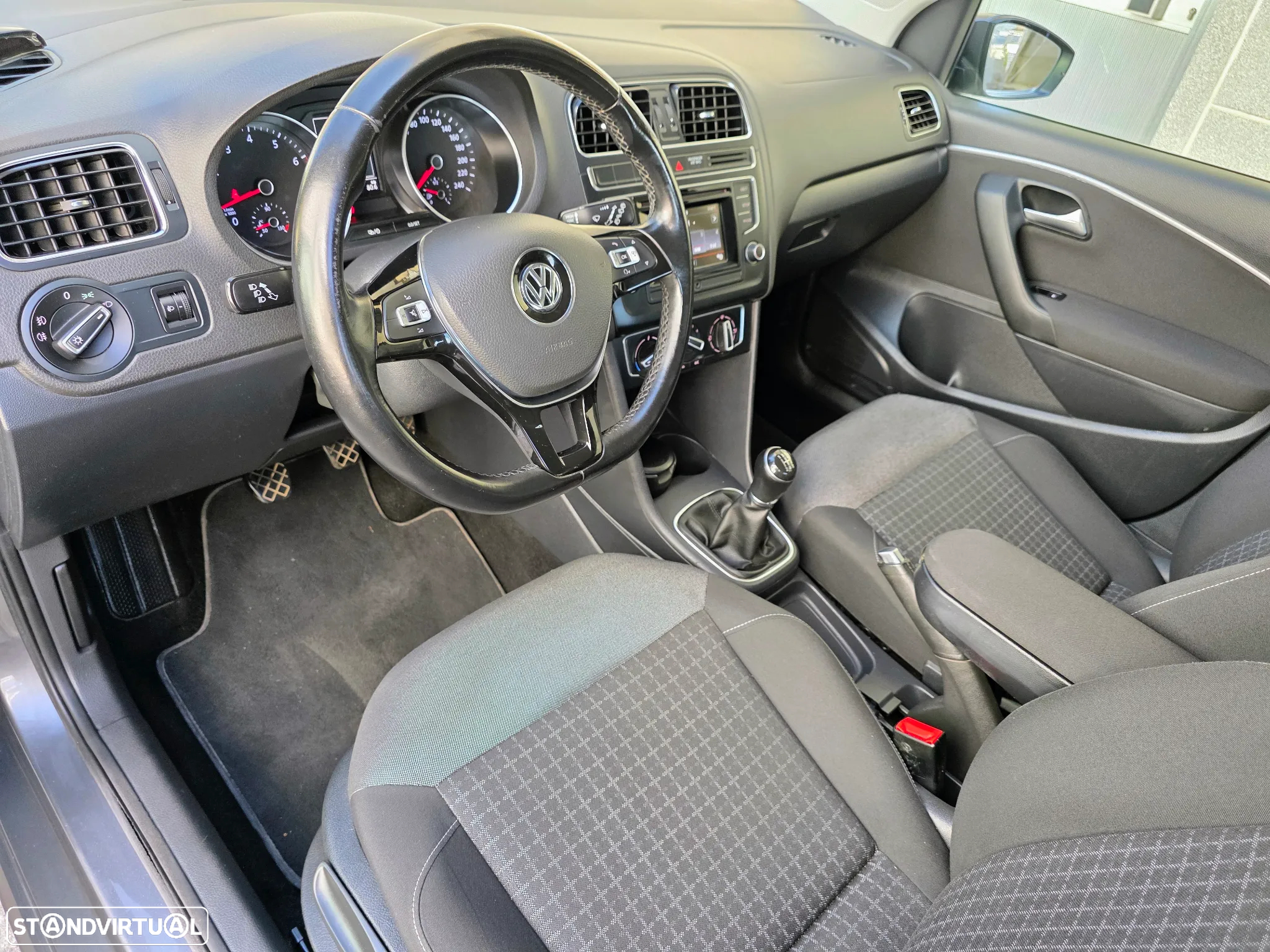 VW Polo 1.0 Confortline - 25